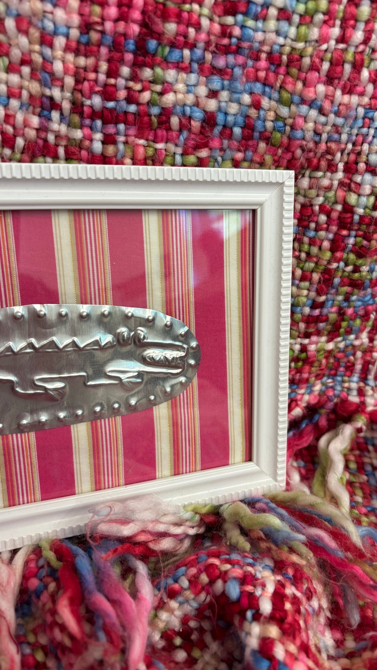 Gator Tin Art - Pink Stripe