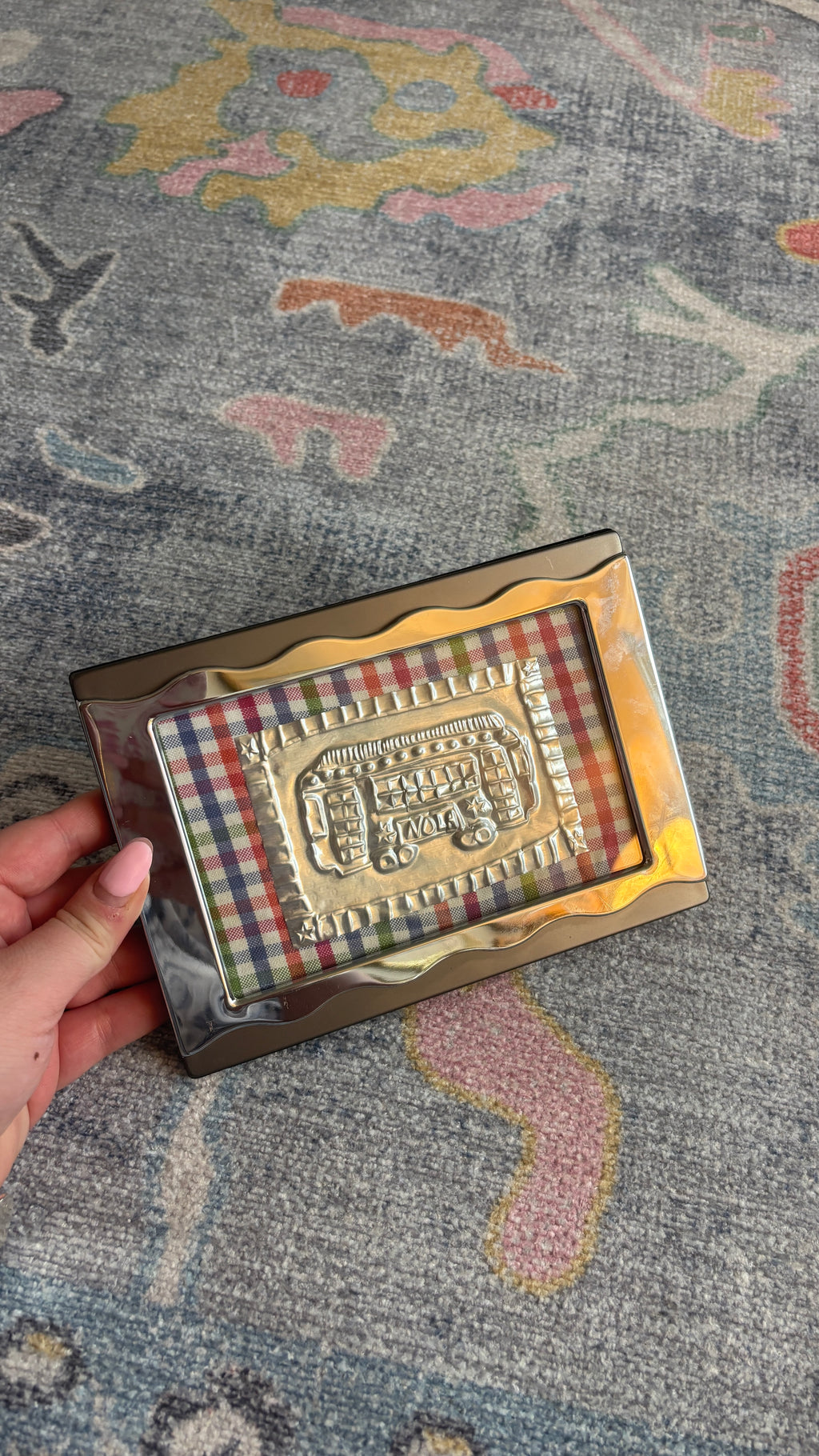 Streetcar Tin Art - Rainbow Plaid