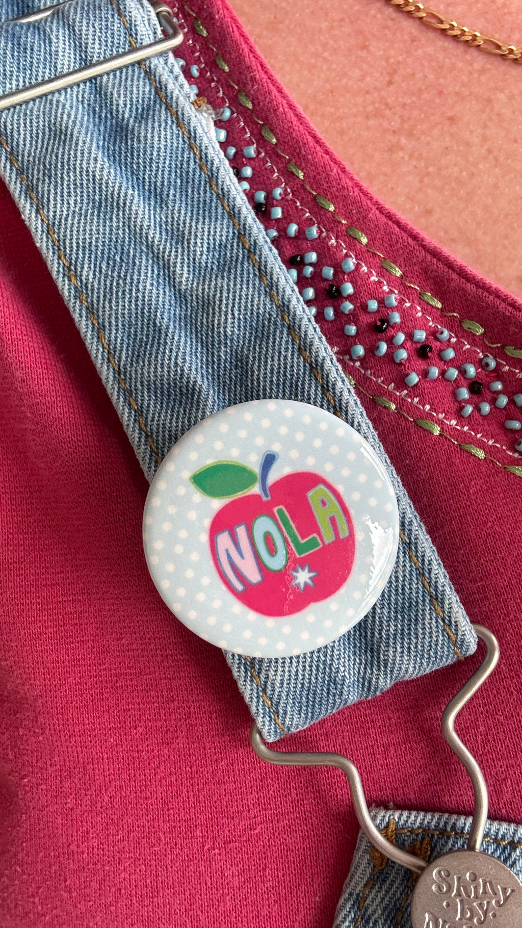 Nola Apple Dot Pin